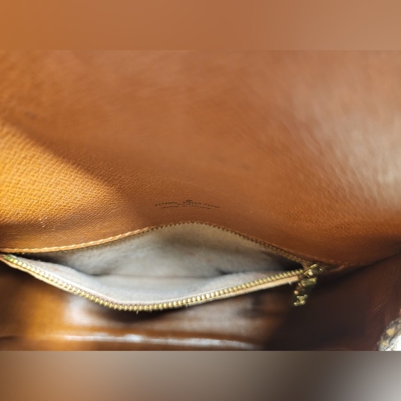 Authentic Louis Vuitton Saint Cloud MM crossbody shoulder bag - Picture 8 of 16